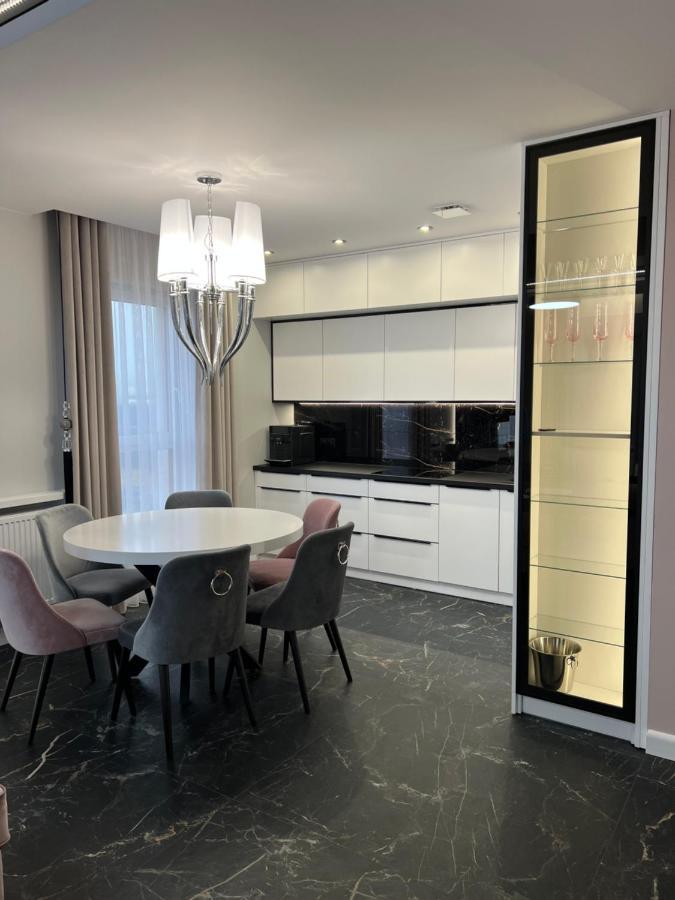 Apartament Primavera 2 Z Sauna I Jacuzzi Kielce Luaran gambar